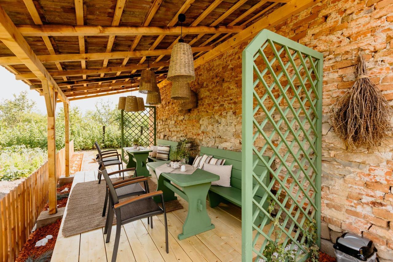 Anna Draga Hotel Colun Exterior photo